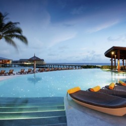 Centara Rasfushi Resort and Spa